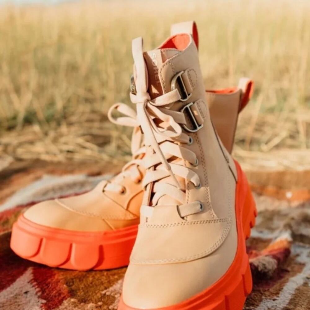 SOREL Carabou Waterproof Combat Boots Leather Tan Orange Sz 10.5 $238